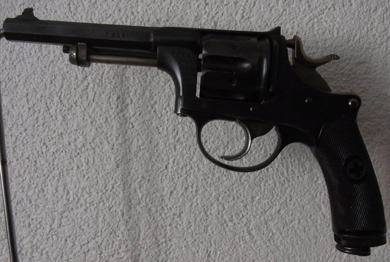 Armeerevolver 1882 Bakelitgriff 2