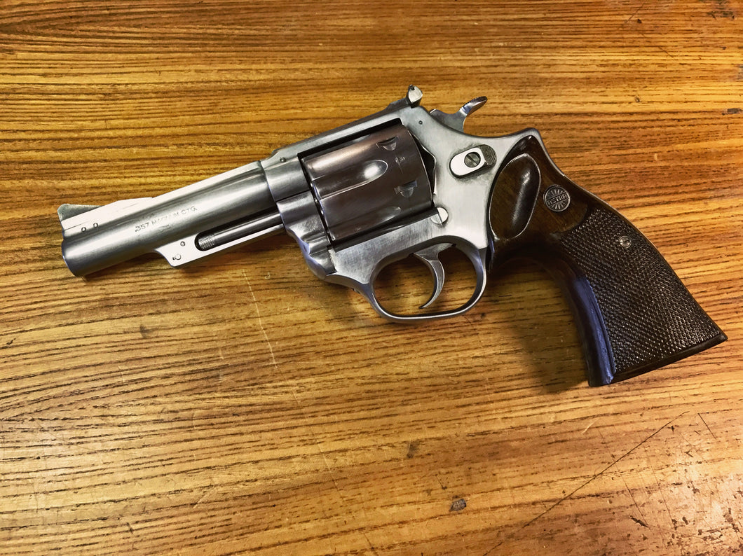 Revolver Astra